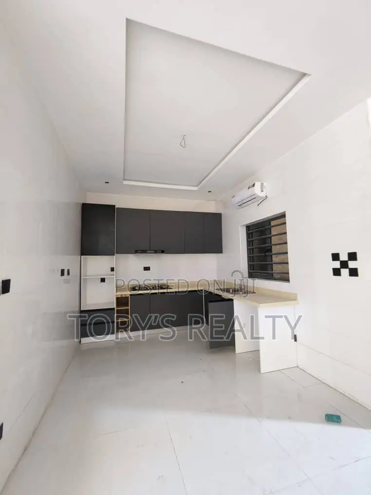 3bdrm Apartment in Lekki Phase 1 for rent in Lekki Phase 1