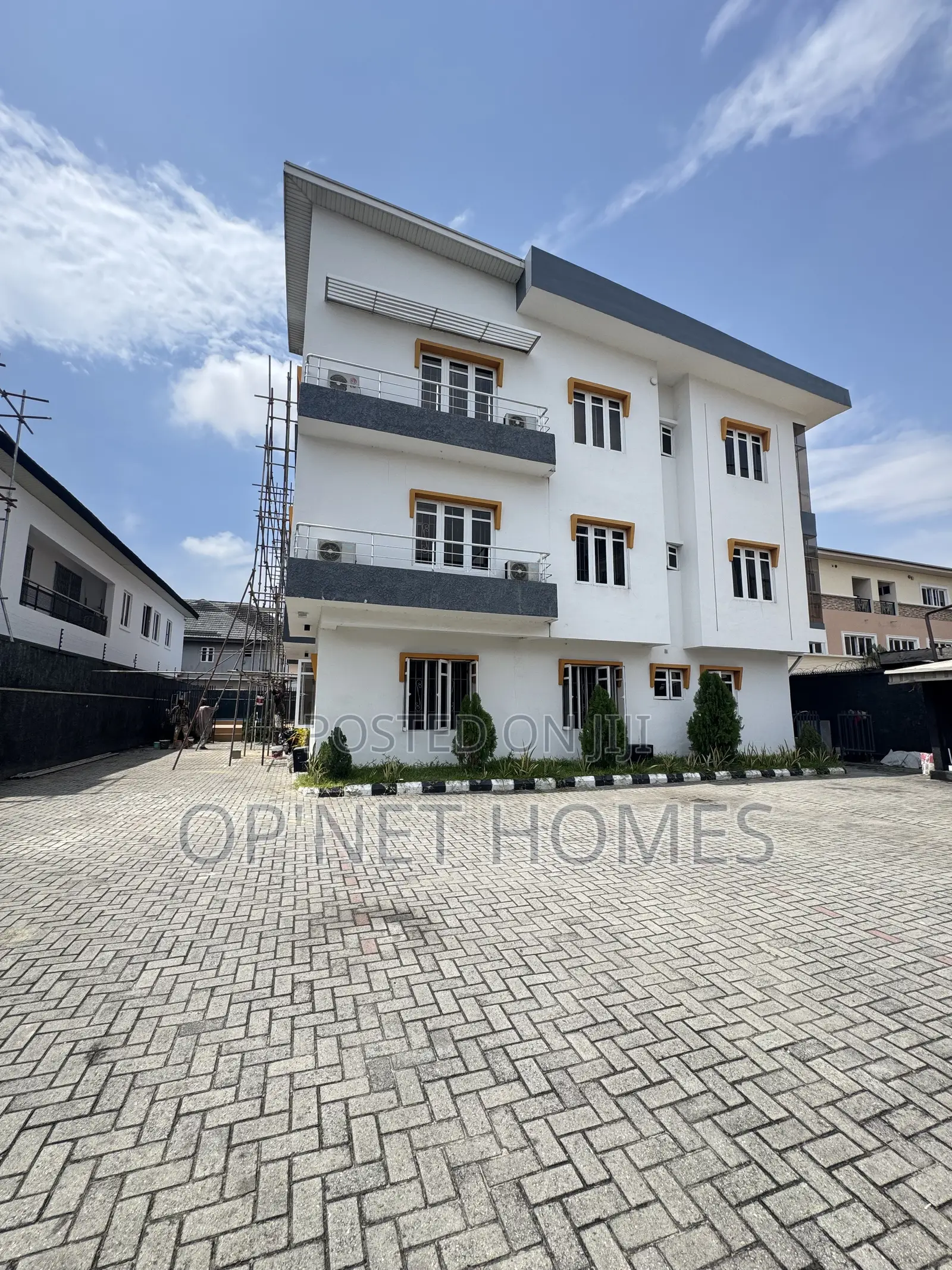 3bdrm Apartment in Lekki Phase 1 for rent in Lekki Phase 1
