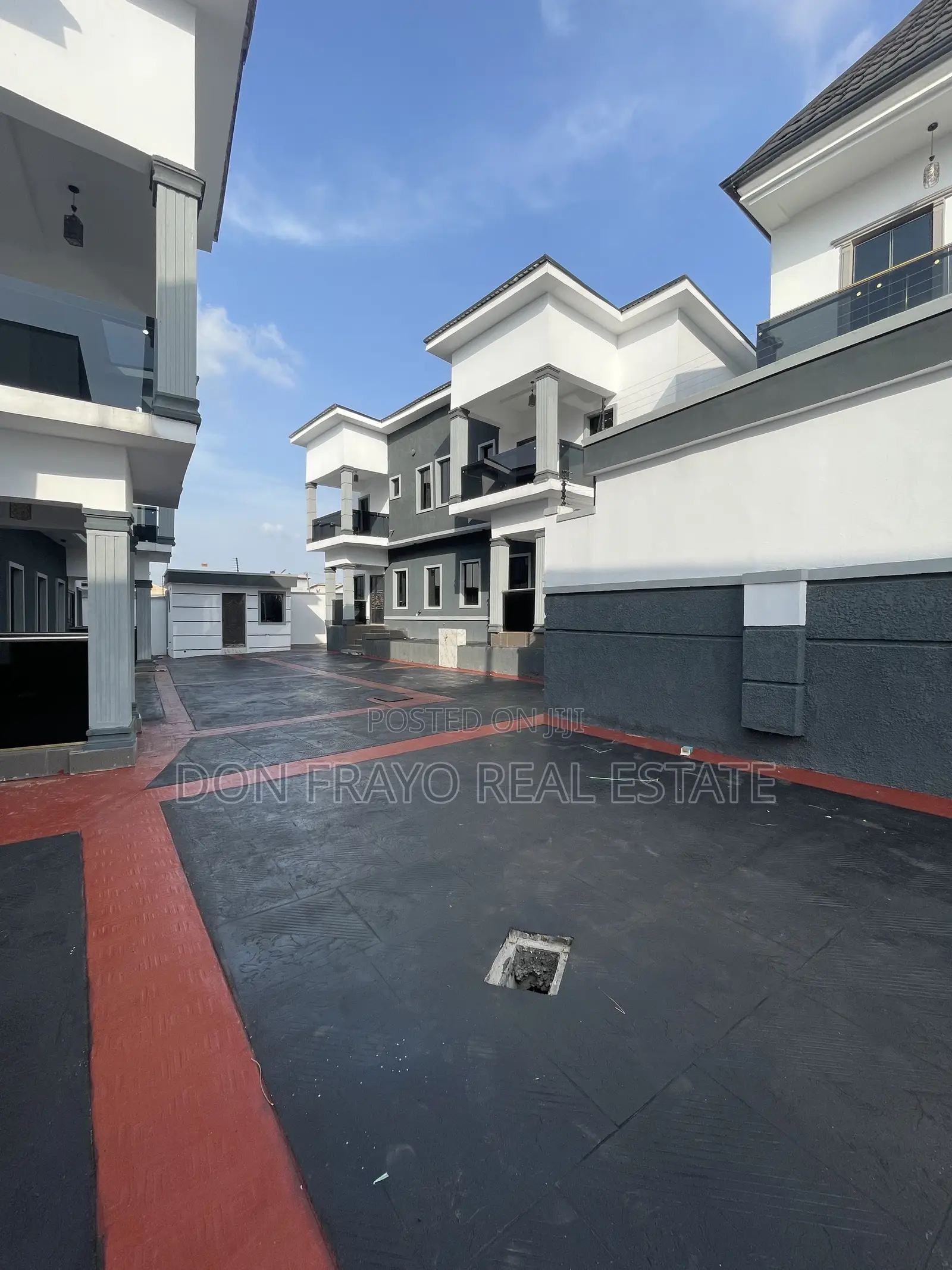 4bdrm Duplex in Kolapo Ishola Gra, Akobo for sale in Akobo
