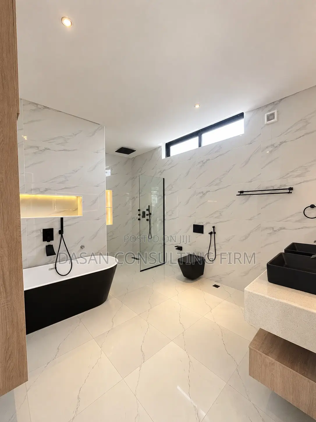 5bdrm Duplex in Lakeview Estate, Chevron for sale in Chevron