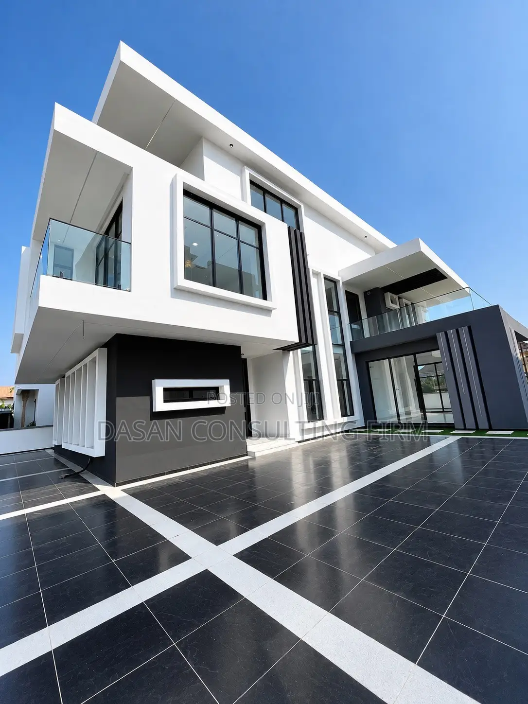 5bdrm Duplex in Lakeview Estate, Chevron for sale in Chevron