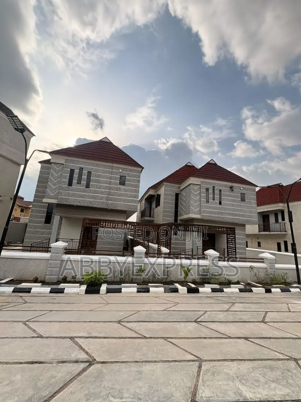 Furnished 2bdrm Duplex in Old Bodija for sale in Old Bodija