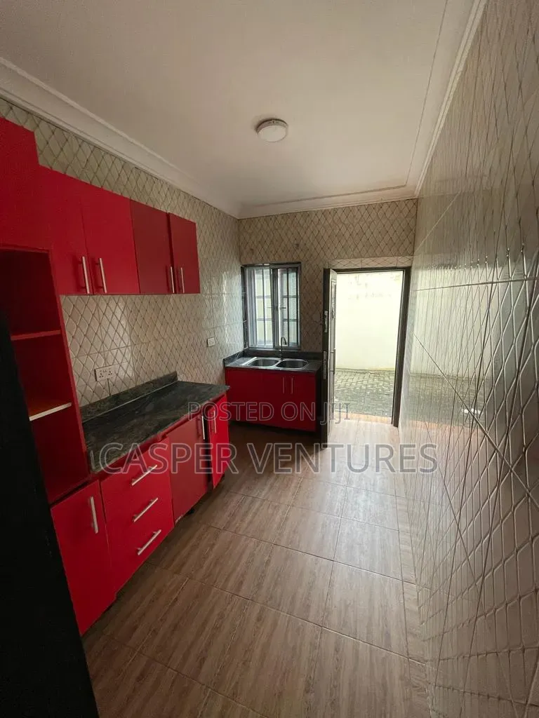 3bdrm Apartment in Saka, Ologolo for rent in Ologolo