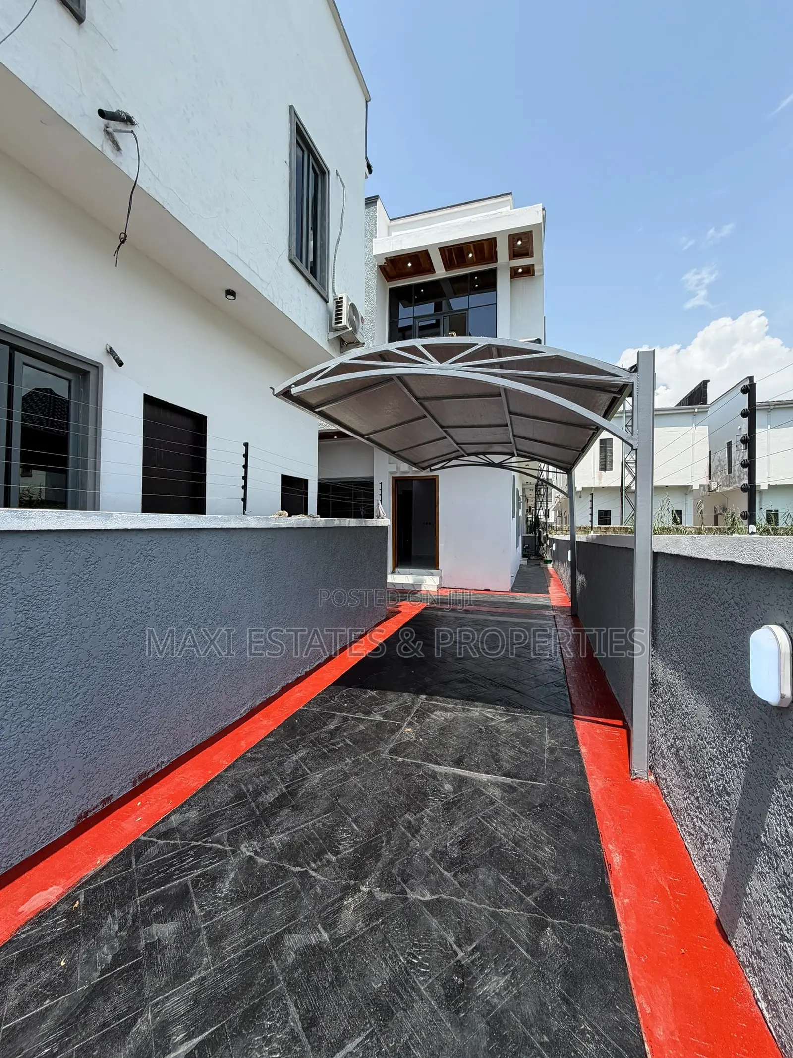 4bdrm Duplex in Orchid, Lagos State for sale in Lagos State