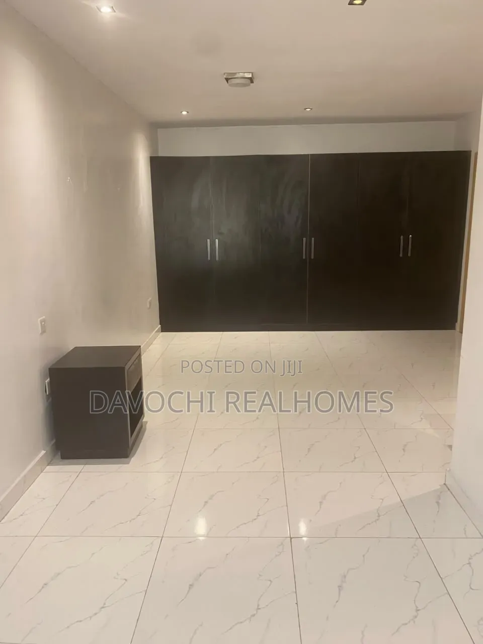 Furnished 2bdrm Apartment in Awolowo Road for rent in Awolowo Road