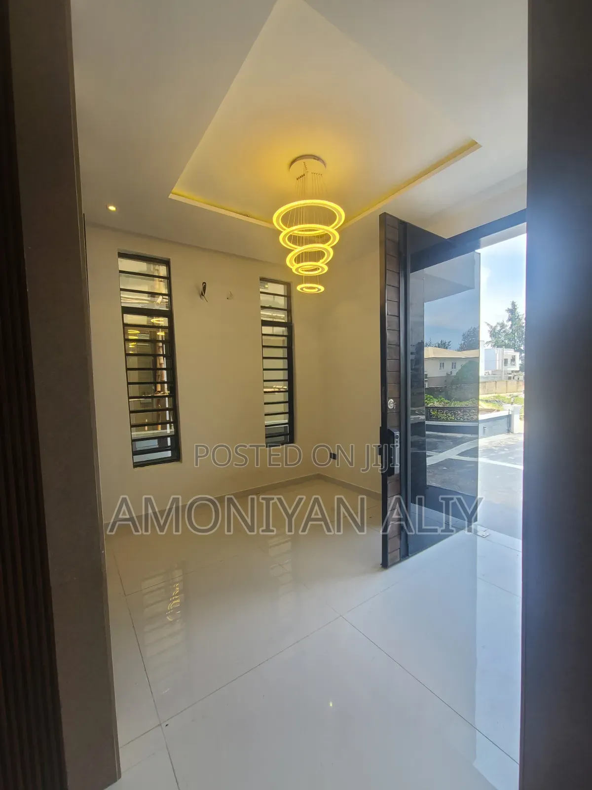 5bdrm House in Megamond Estate, Lekki Phase 1 for sale in Lekki Phase 1