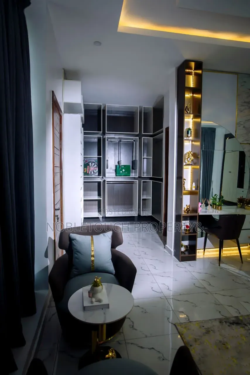 5bdrm Duplex in Megamound Estate for sale in Lekki Gardens Estate
