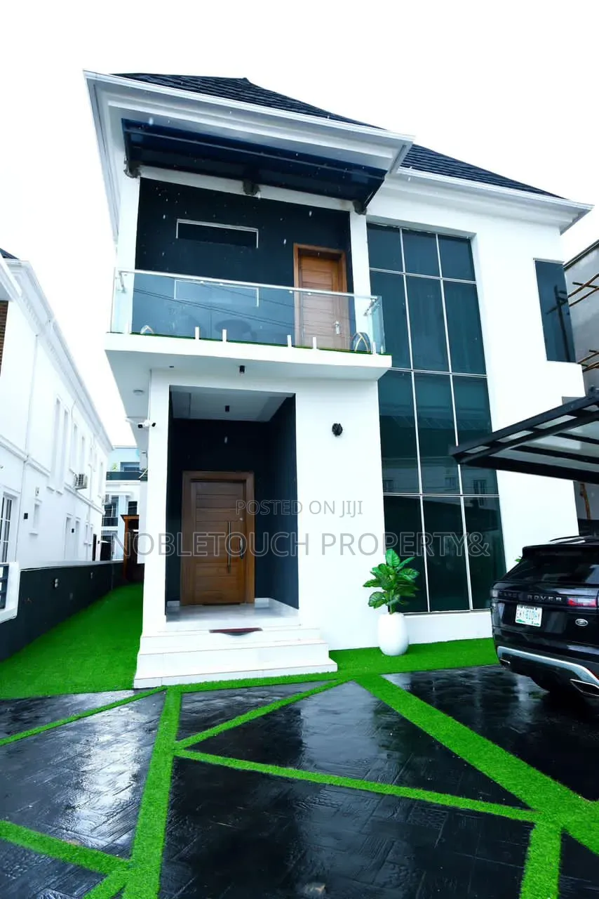 5bdrm Duplex in Megamound Estate for sale in Lekki Gardens Estate