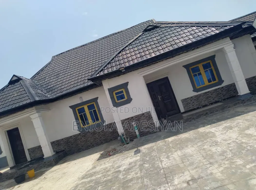 Furnished Mini Flat in Cele, Igbogbo for rent in Igbogbo