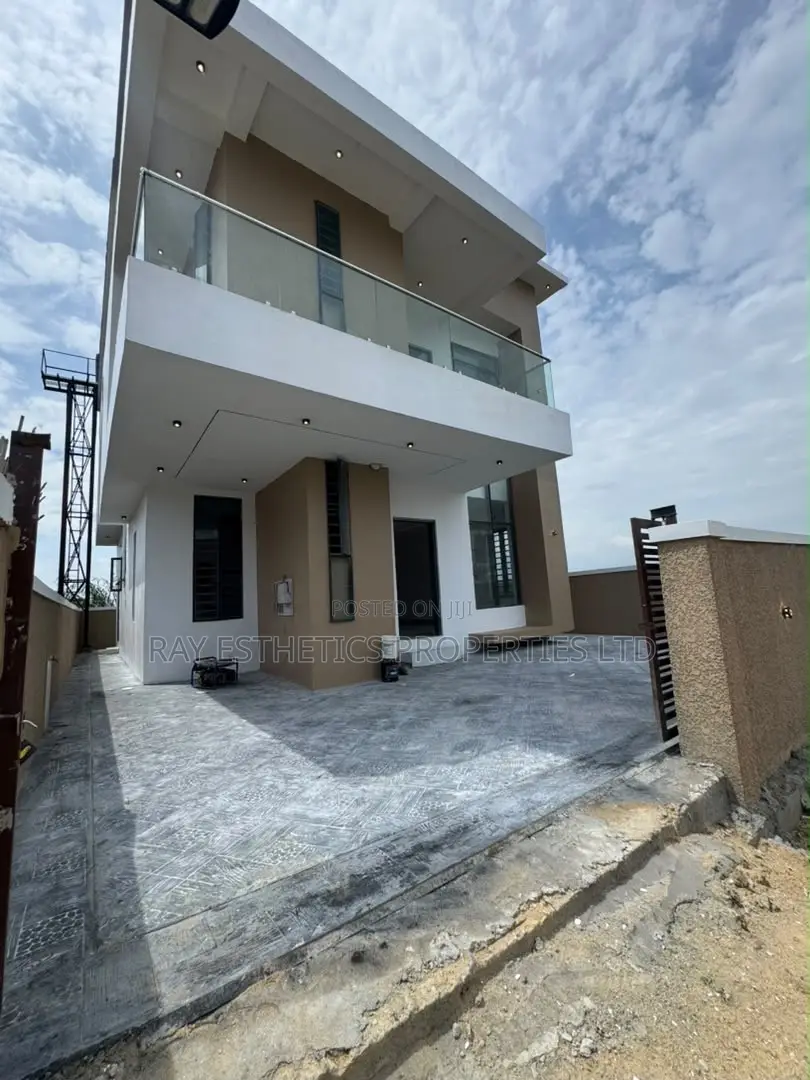 4bdrm Duplex in Lekki Palm City, Ado / Ajah for sale in Ado / Ajah