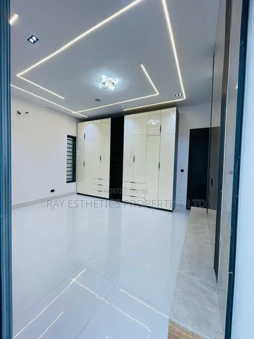 4bdrm Duplex in Lekki Palm City, Ado / Ajah for sale in Ado / Ajah