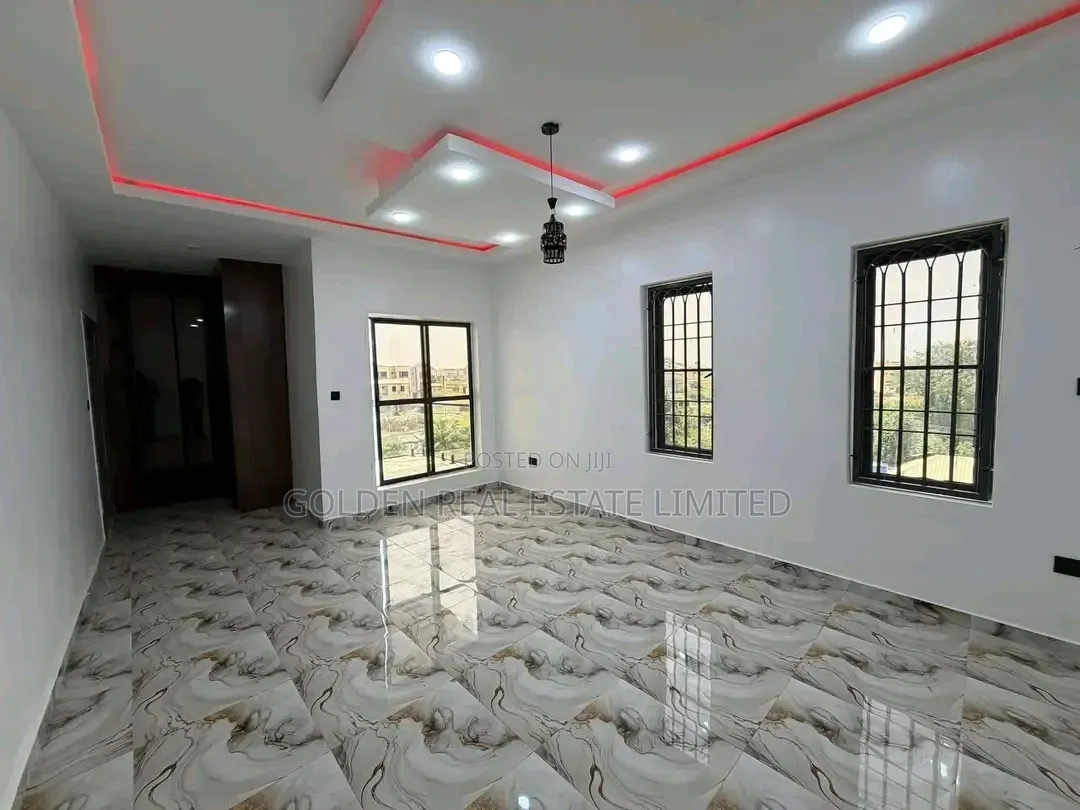 4bdrm Duplex in Life Camp for rent in Life Camp
