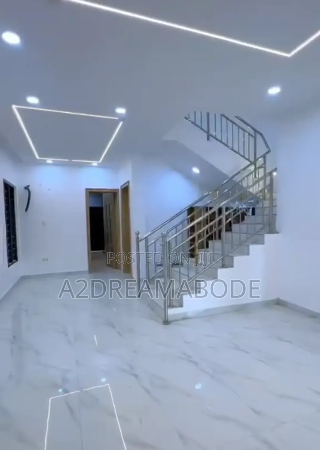 5bdrm Duplex in Adeniyi Jones for sale in Adeniyi Jones