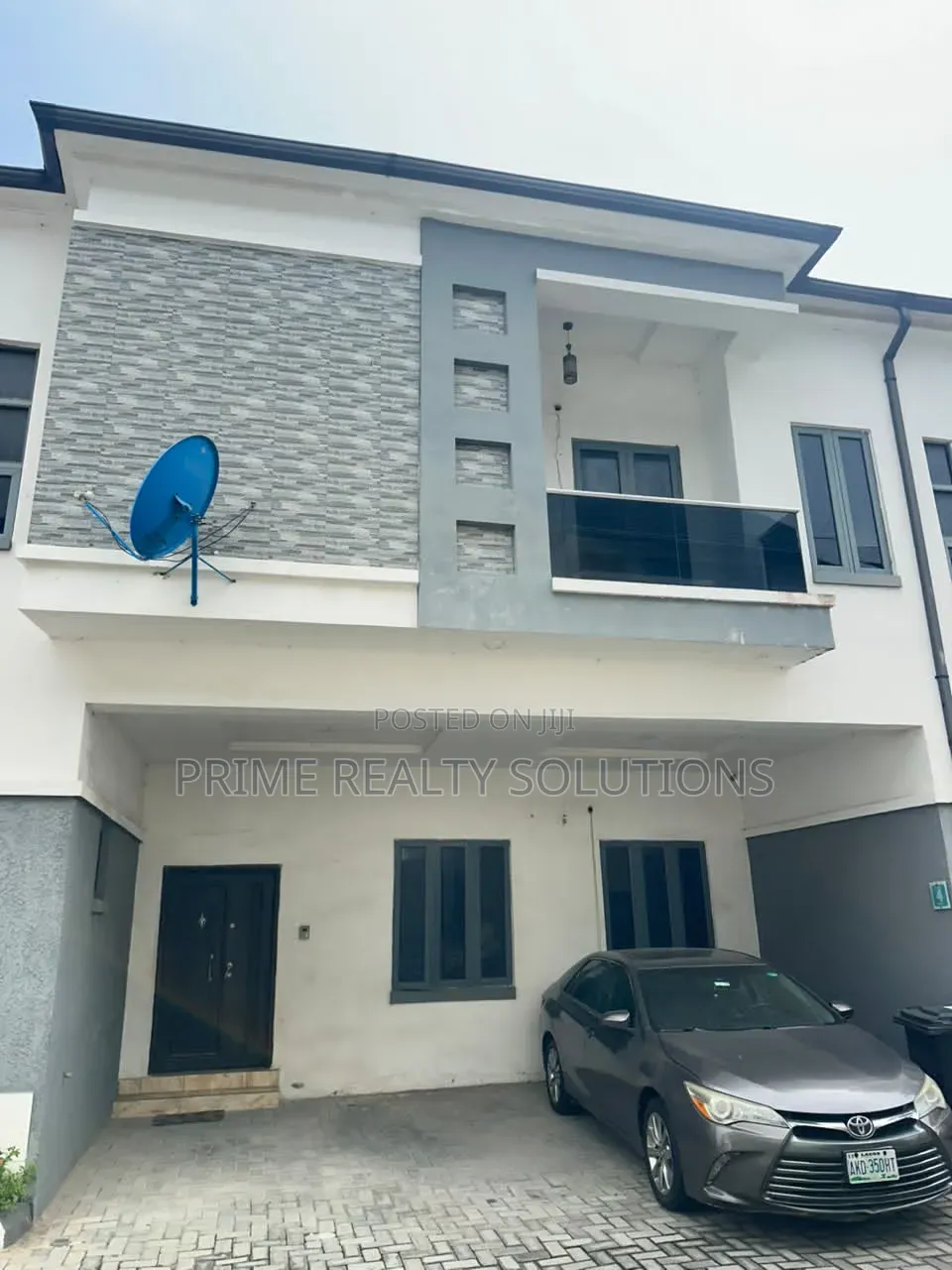 4bdrm Townhouse / Terrace in ‎𝐎𝐫𝐜𝐡𝐢𝐝 𝐥𝐞𝐤𝐤𝐢 𝐋𝐚𝐠𝐨𝐬, Lekki Expressway in Lekki Expressway
