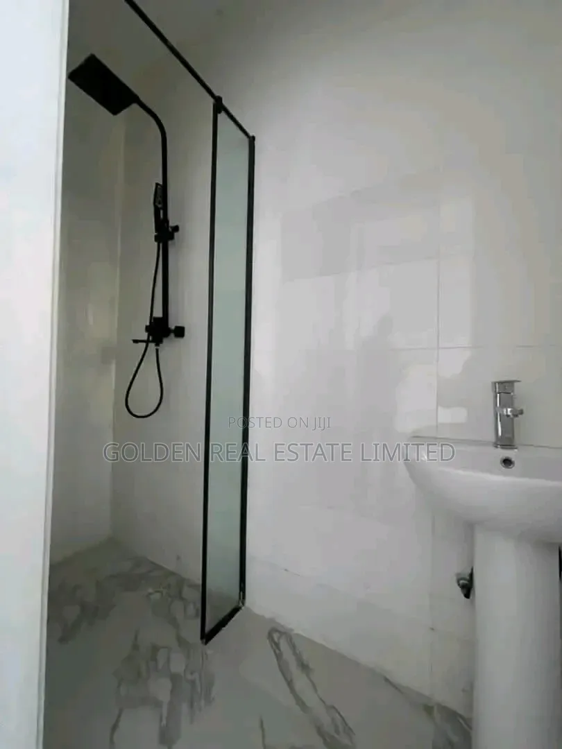 4bdrm Duplex in Lekki Phase 1 for sale in Lekki Phase 1