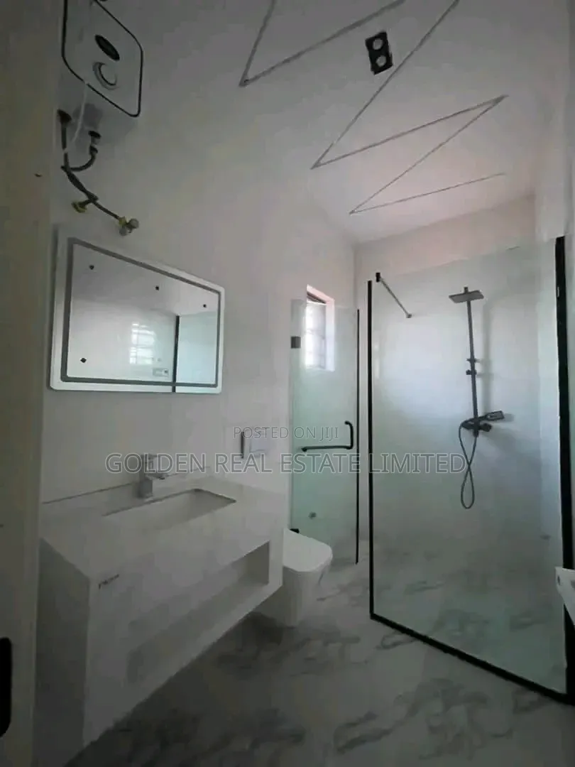 4bdrm Duplex in Lekki Phase 1 for sale in Lekki Phase 1