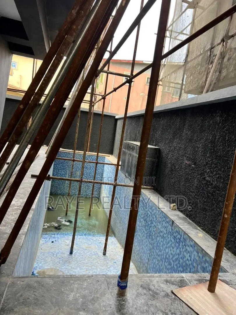 3bdrm Apartment in Ikate for sale in Ikate