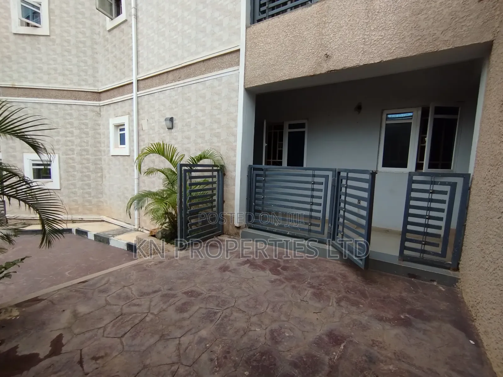 4bdrm Block of Flats in Kaura for rent in Kaura
