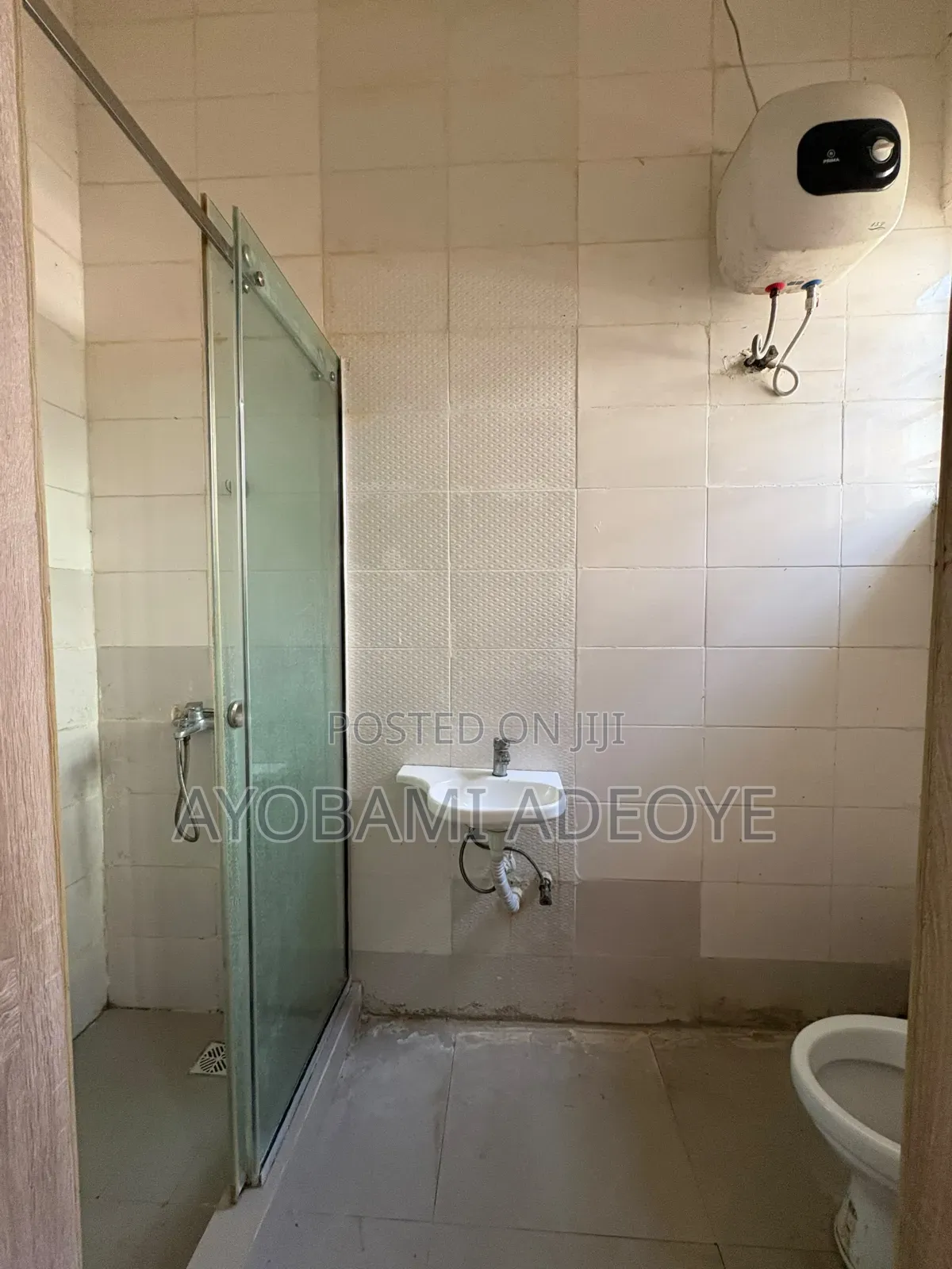 4bdrm Duplex in Chevron for rent in Chevron
