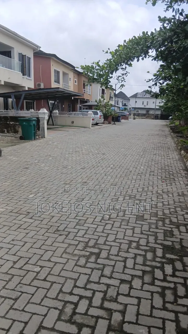 4bdrm Duplex in Lekki Garden Phase 2 for sale in Off Lekki-Epe Expressway