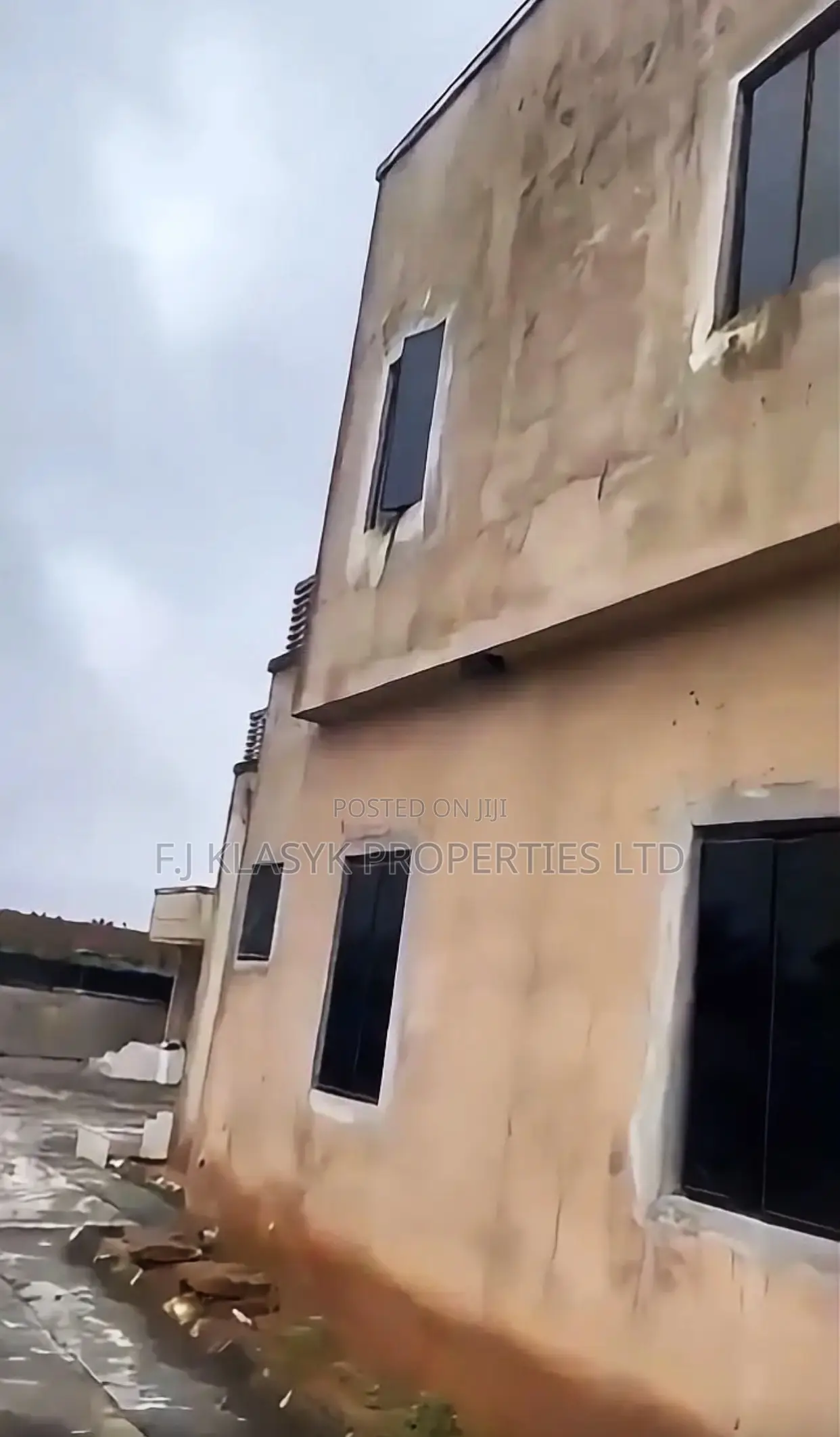 Furnished 4bdrm Apartment in Benin City for sale in Benin City