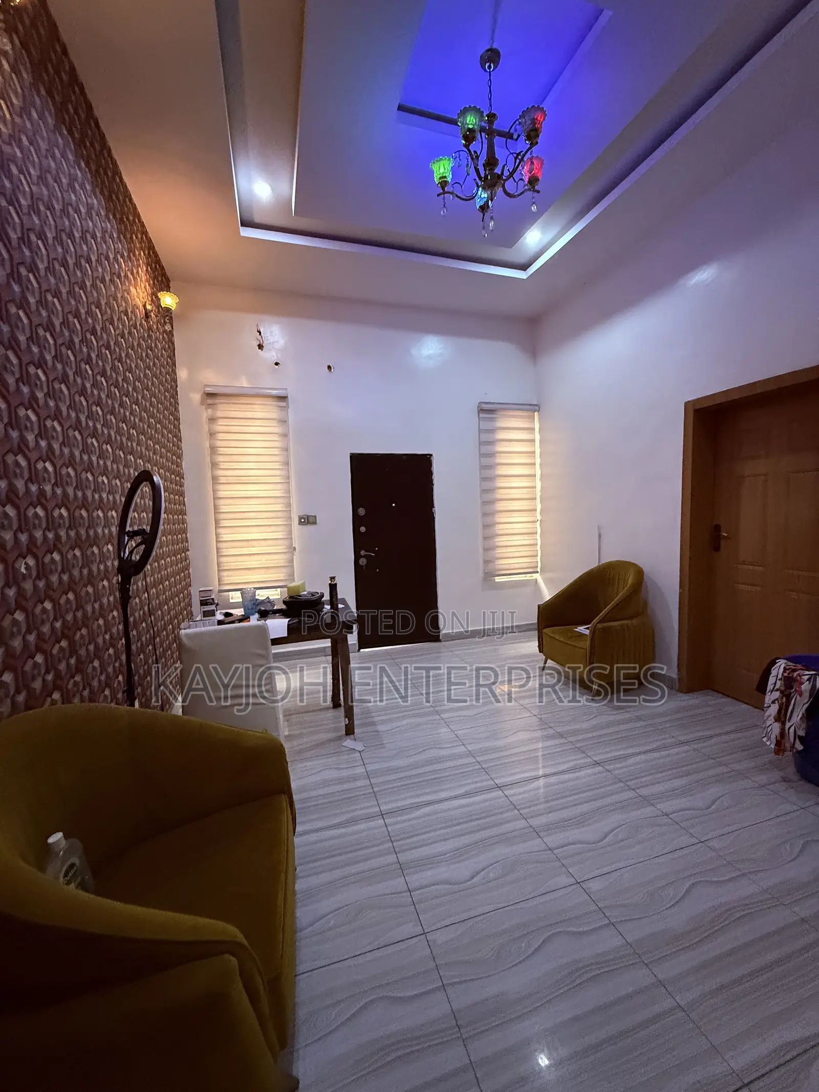 4bdrm Duplex in Thomas Estate for sale in Thomas Estate