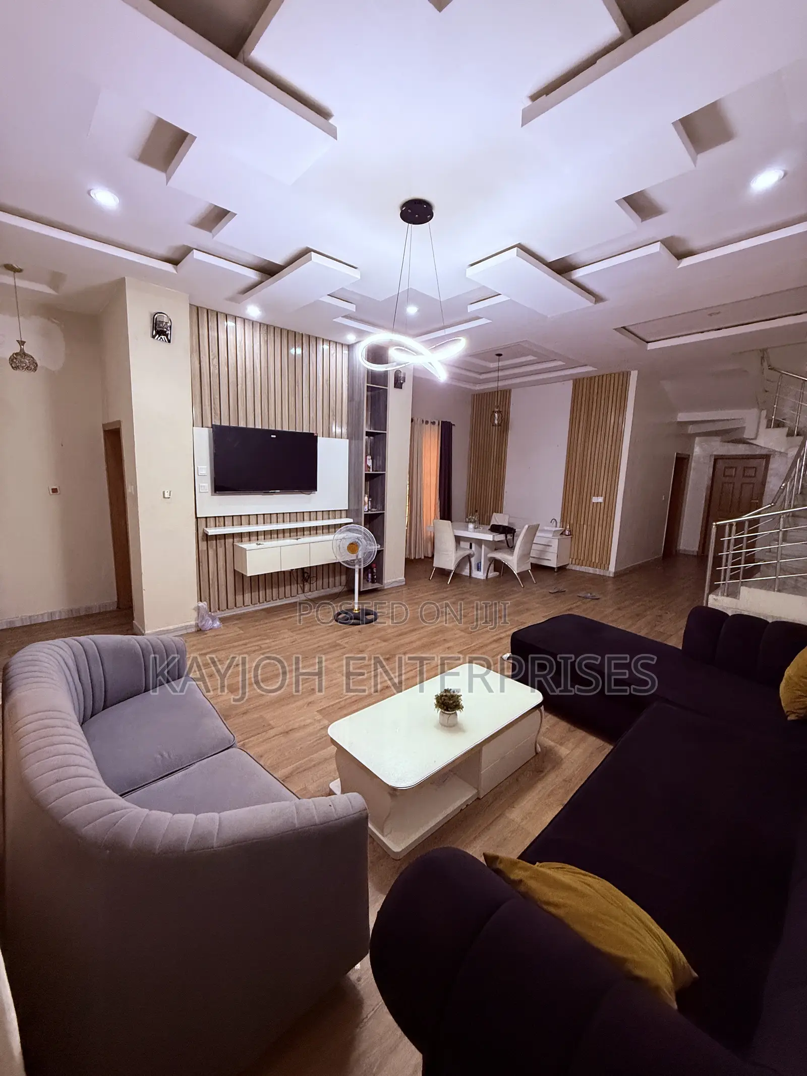 4bdrm Duplex in Thomas Estate for sale in Thomas Estate