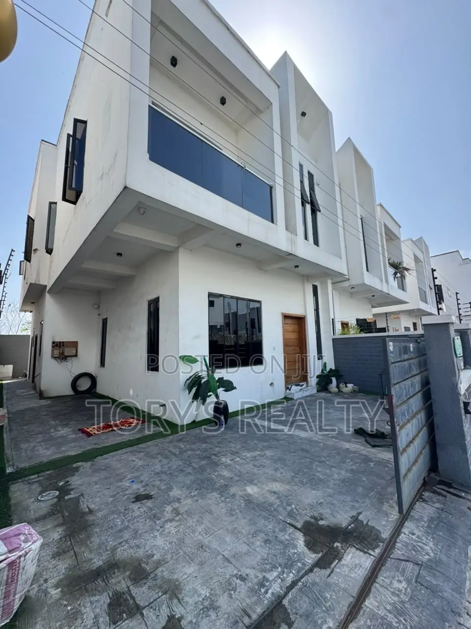 4bdrm Duplex in Lekki Phase 2 for rent in Lekki Phase 2