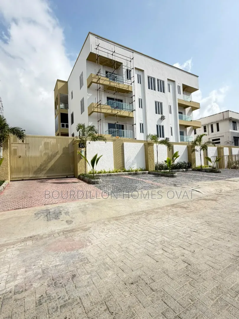 3bdrm Apartment in Lekki Phase 1 for sale in Lekki Phase 1