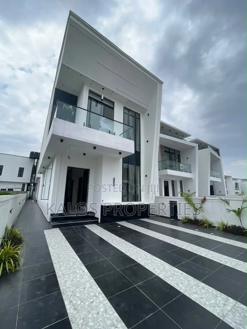 5bdrm Duplex in Ajah Lekki for sale in Ado / Ajah