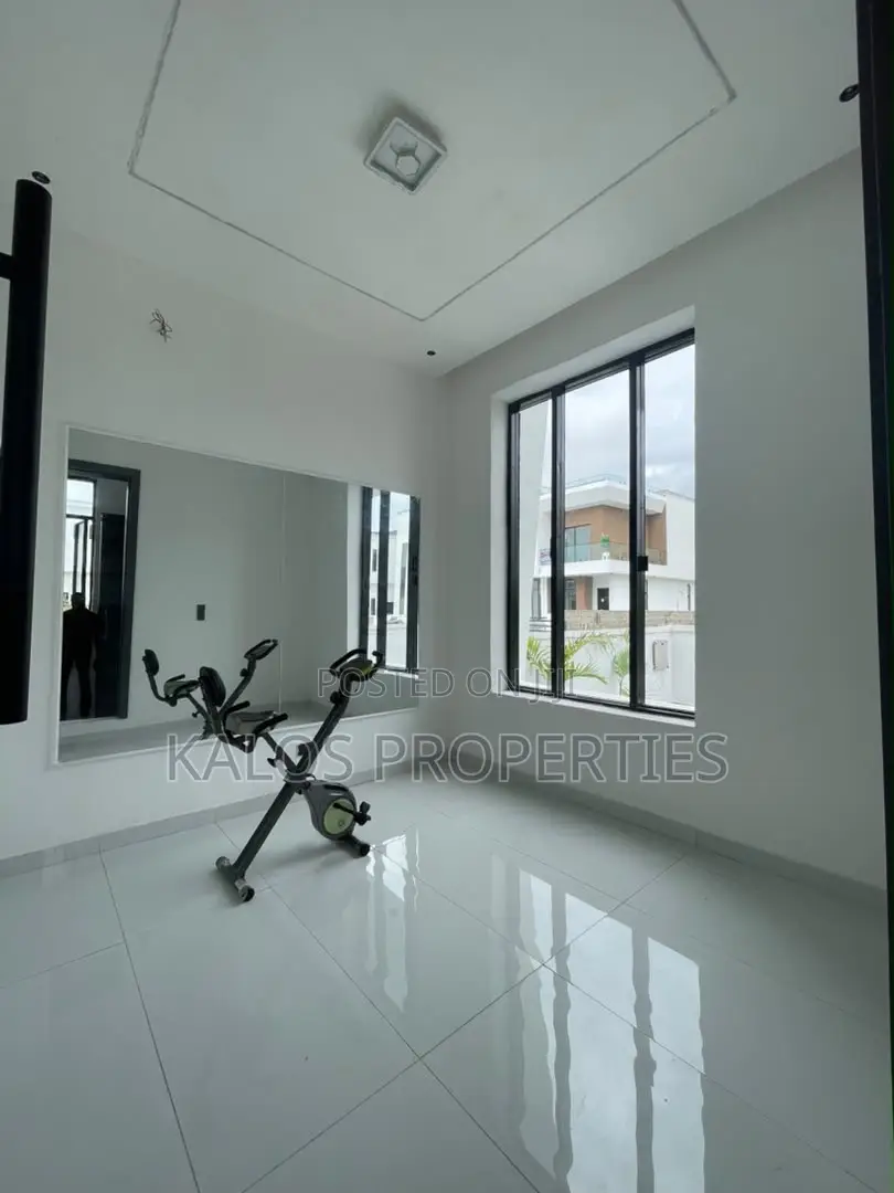 5bdrm Duplex in Ajah Lekki for sale in Ado / Ajah