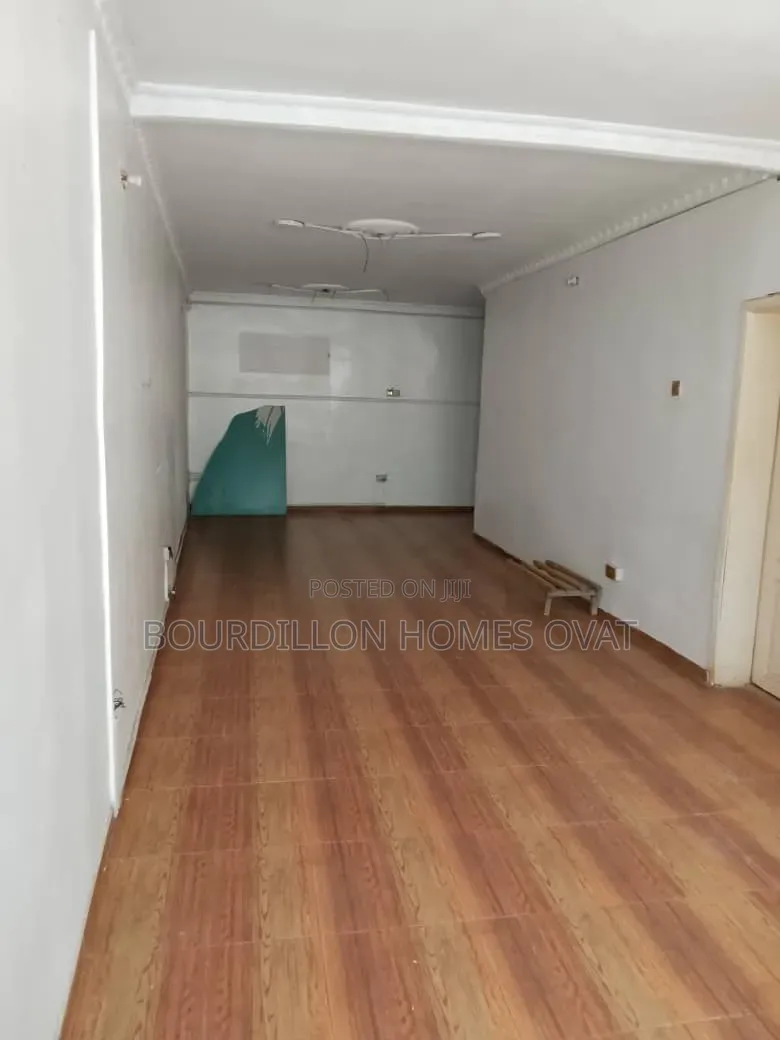 3bdrm Block of Flats in Lekki Phase 1 Lagos for rent in Lekki Phase 1