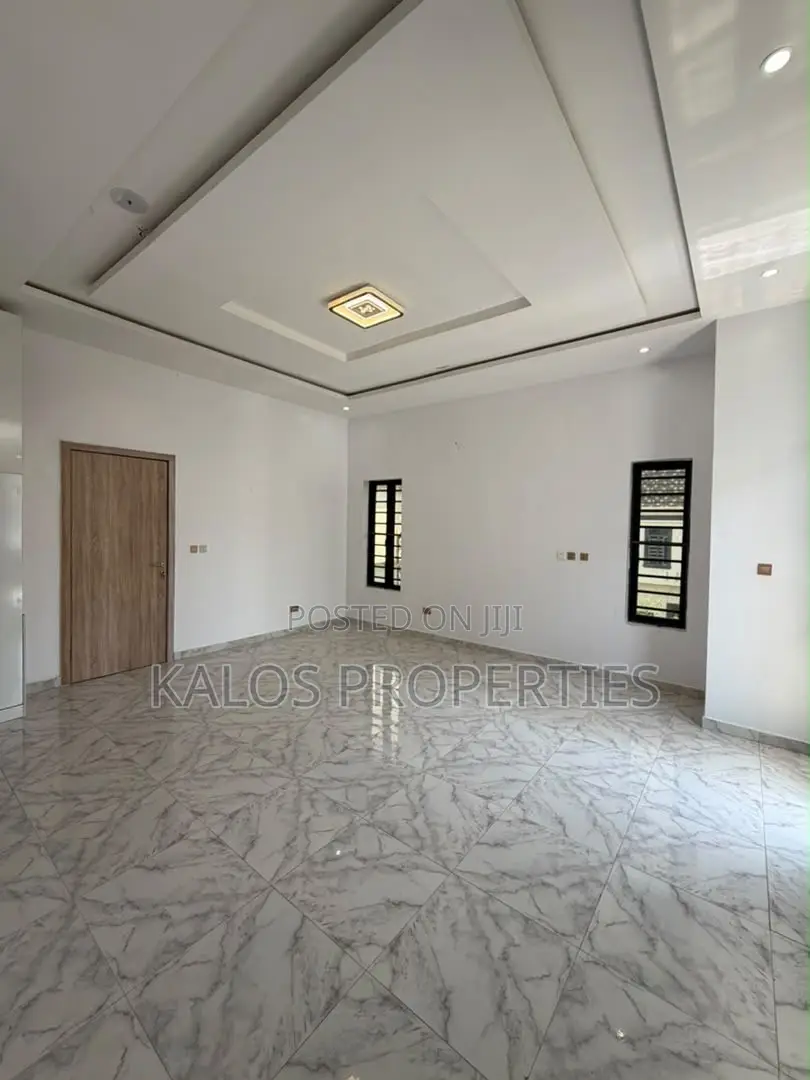 4bdrm Duplex in Orchild Lekki Lagos for sale in Lekki Phase 2