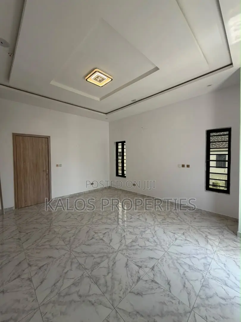 4bdrm Duplex in Orchild Lekki Lagos for sale in Lekki Phase 2