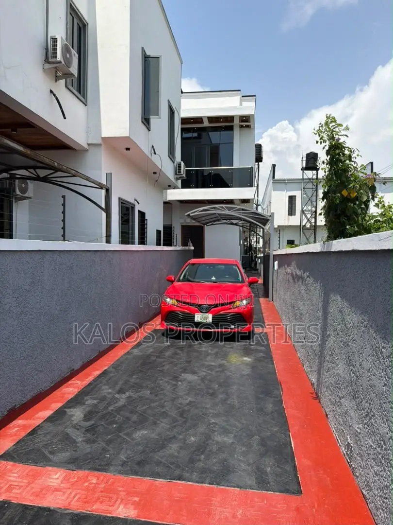 4bdrm Duplex in Orchild Lekki Lagos for sale in Lekki Phase 2
