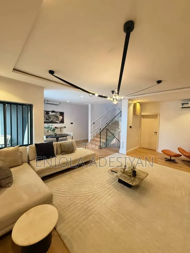 Furnished 4bdrm Duplex in Osapa Lekki Lagos for sale in Osapa london