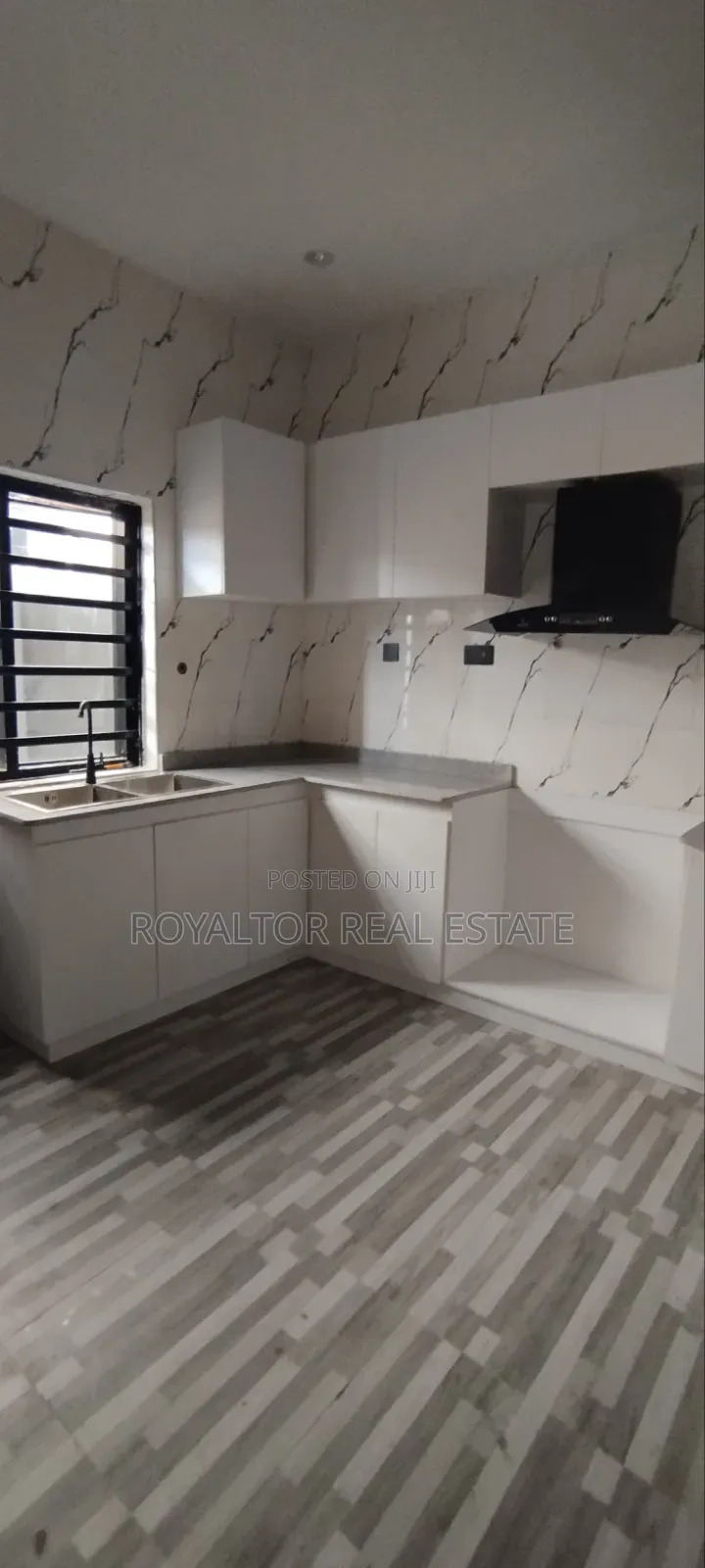 3bdrm Duplex in Royaltor, Benin City for rent in Benin City