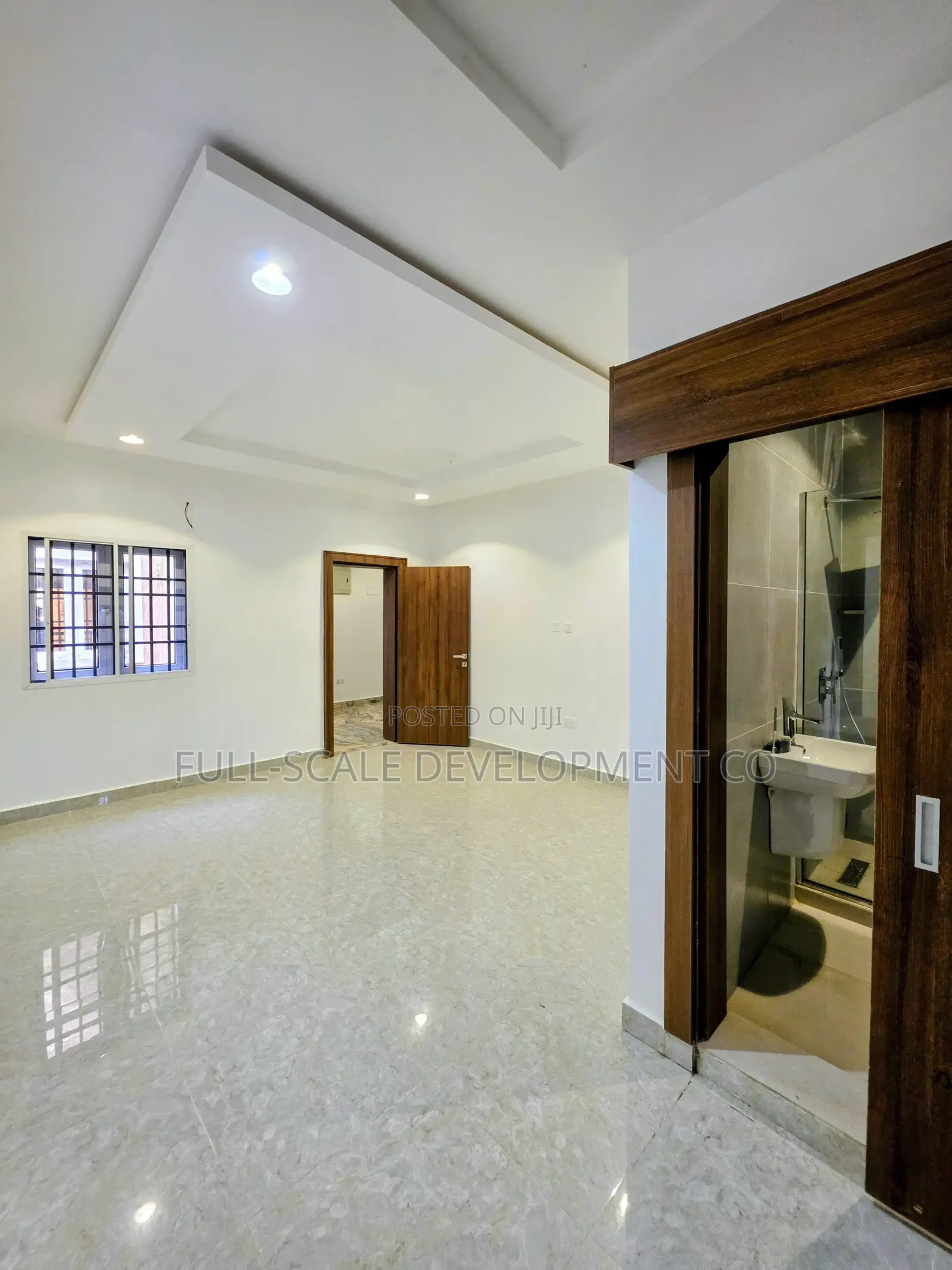 4bdrm Townhouse/Terrace in Apo District for sale in Apo District