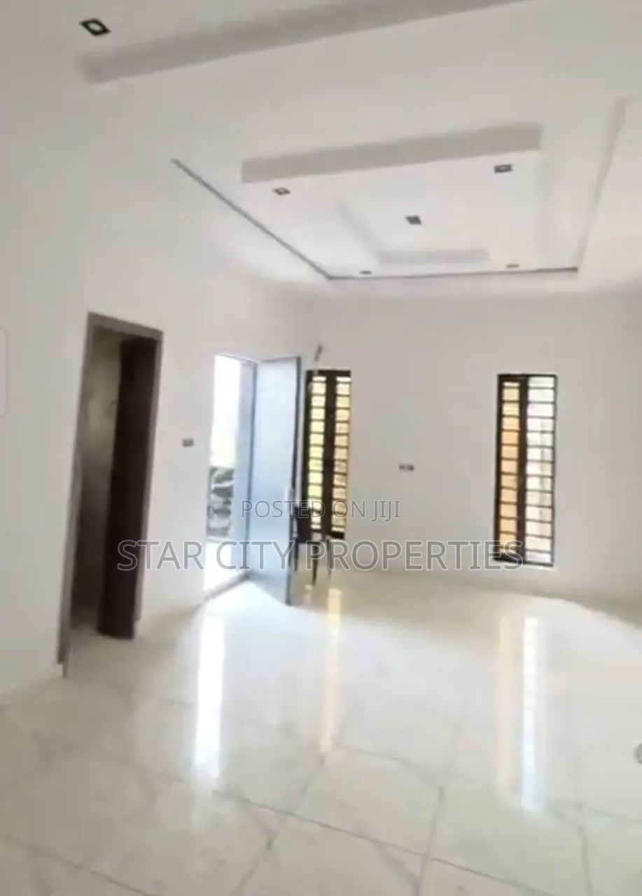 4bdrm Duplex in Ogba Ikeja Lagos for sale in Ogba GRA