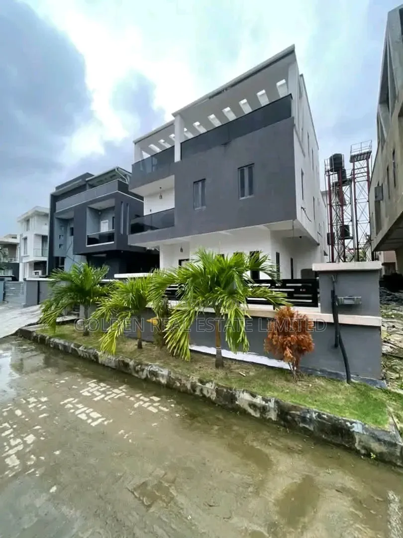 5bdrm Duplex in Lekki Phase 1 for sale in Lekki Phase 1