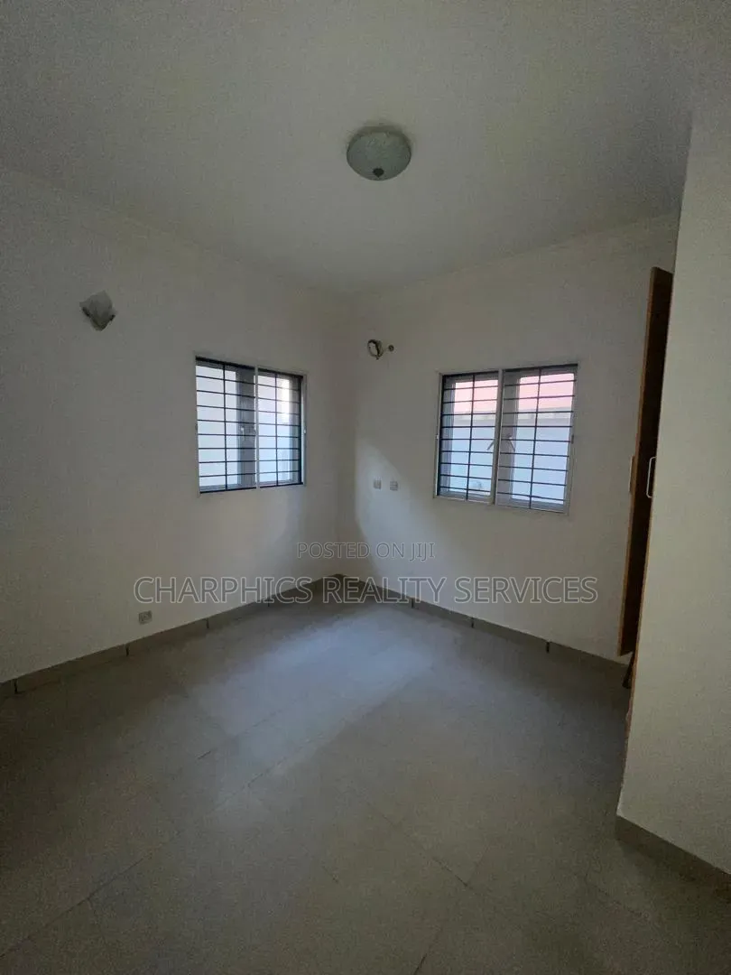 3bdrm Apartment in Lekki Phase 1 for rent in Lekki Phase 1