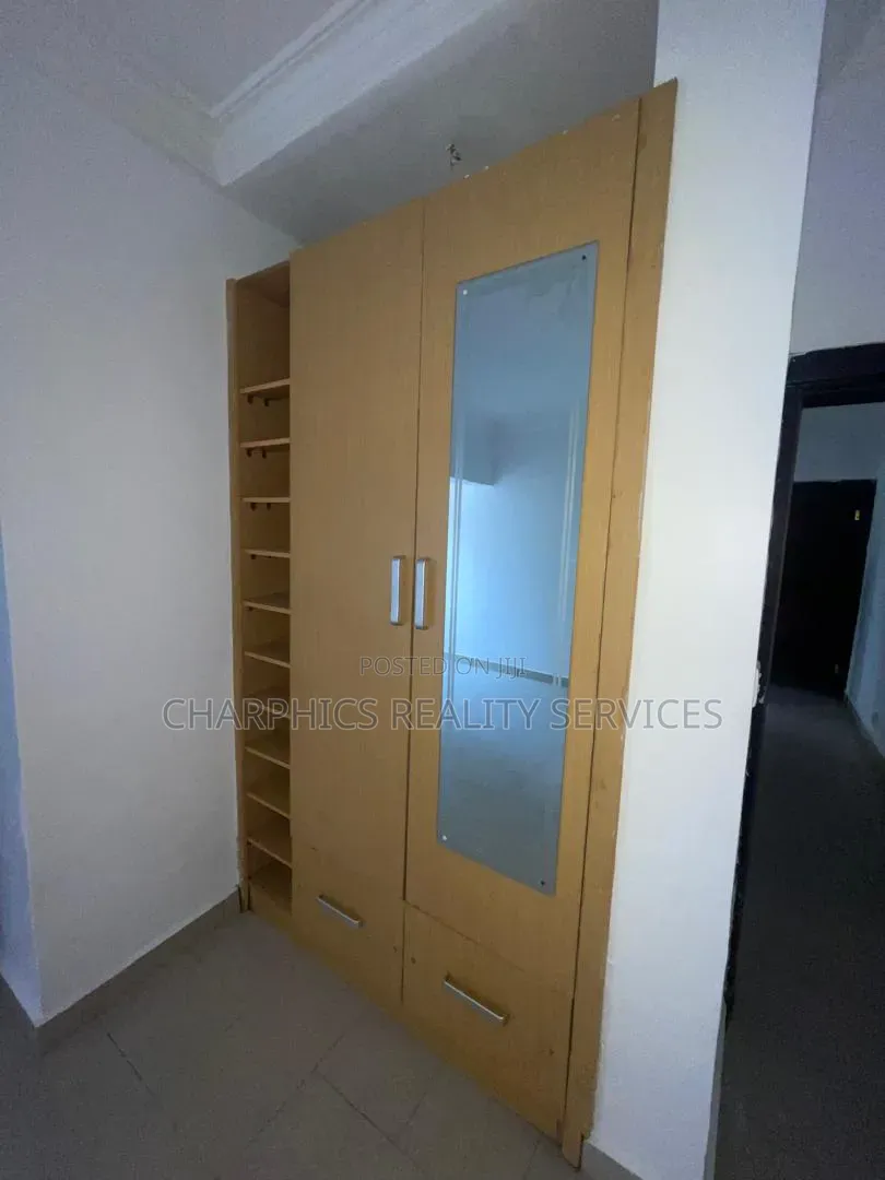3bdrm Apartment in Lekki Phase 1 for rent in Lekki Phase 1