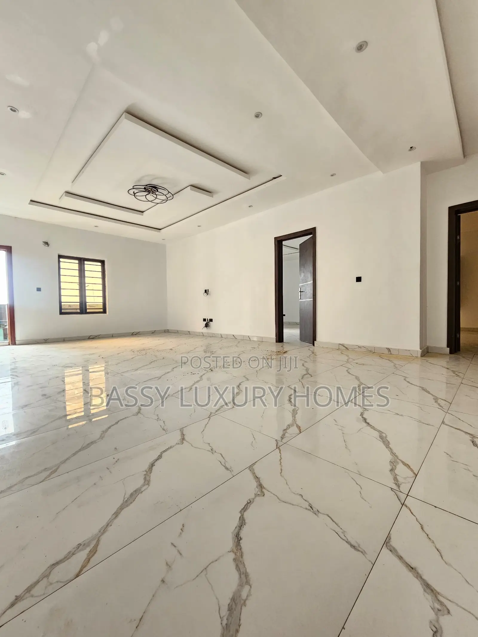 3bdrm Duplex in Ikota for sale in Ikota