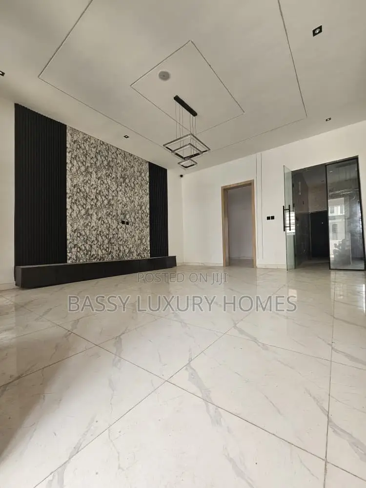 4bdrm Duplex in Lekki for sale in Lekki