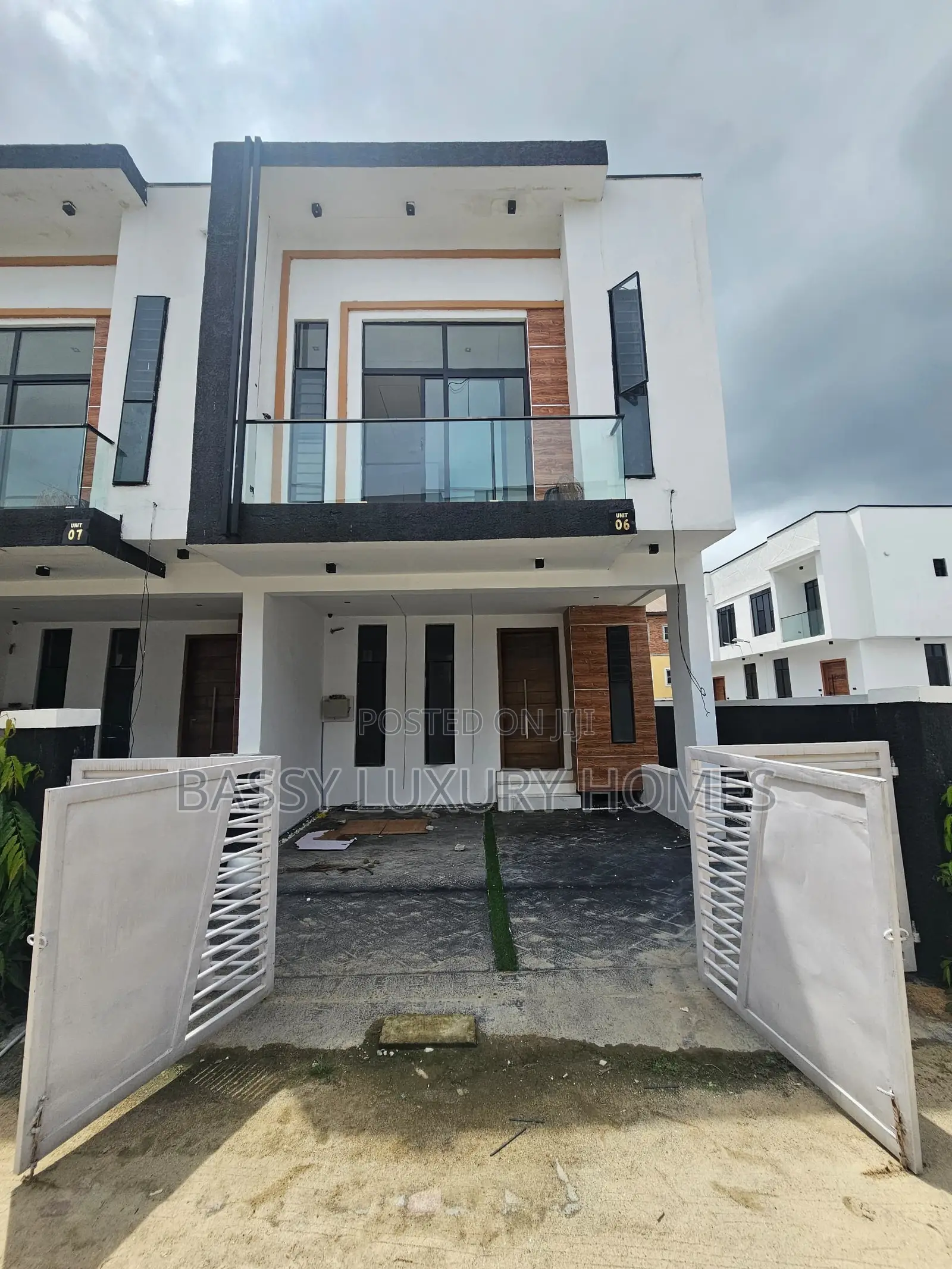 4bdrm Duplex in Lekki for sale in Lekki