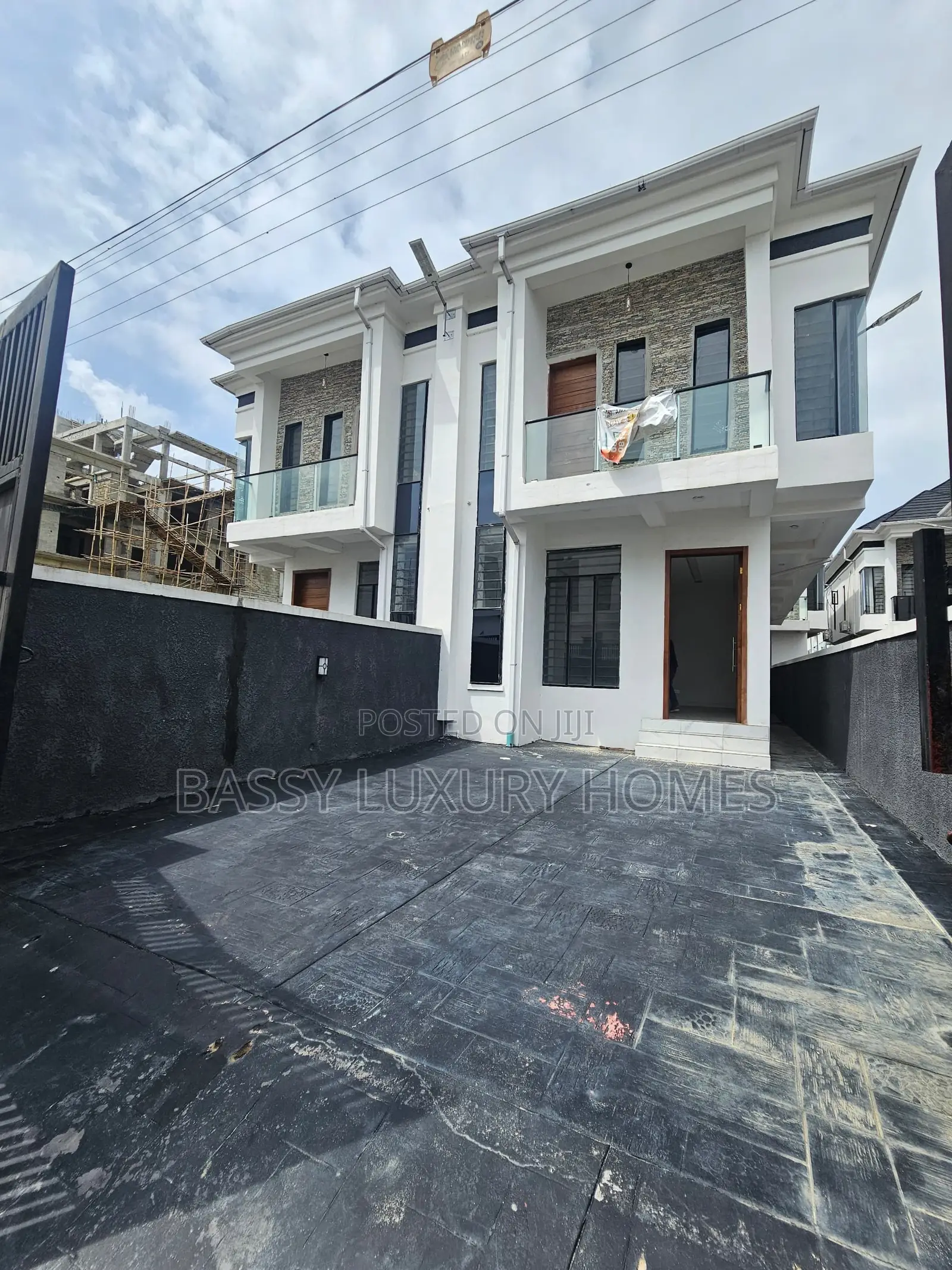 4bdrm Duplex in Lekki for sale in Lekki