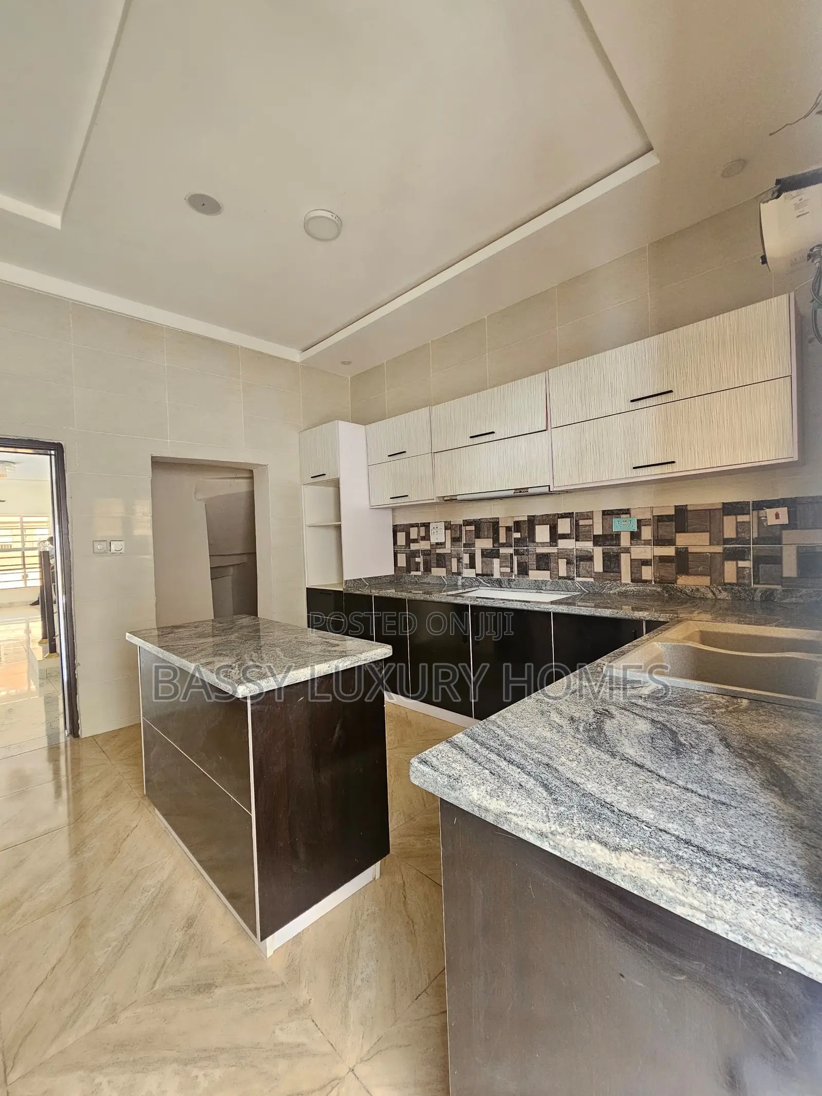 4bdrm Duplex in Lekki for sale in Lekki