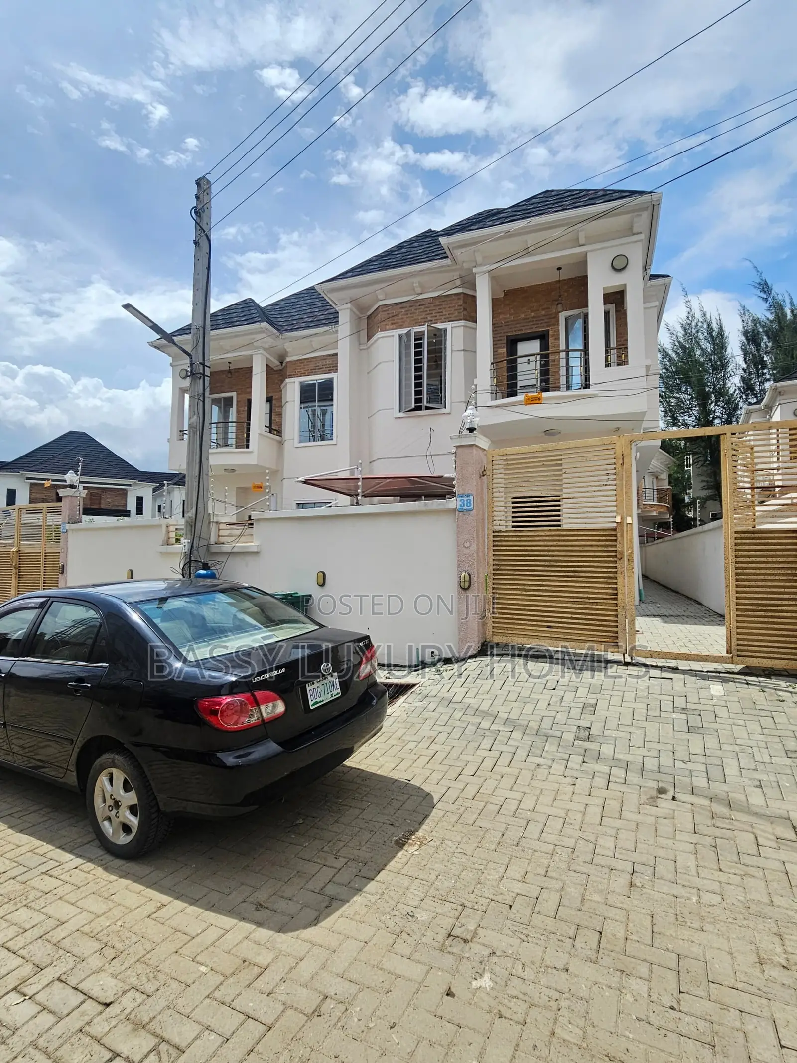 4bdrm Duplex in Lekki for sale in Lekki
