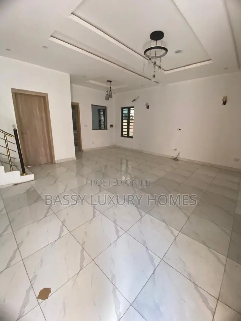 4bdrm Duplex in Lekki for sale in Lekki