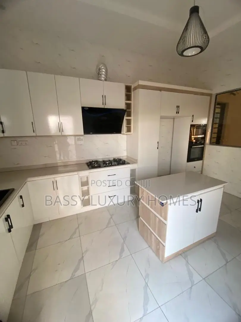 4bdrm Duplex in Lekki for sale in Lekki